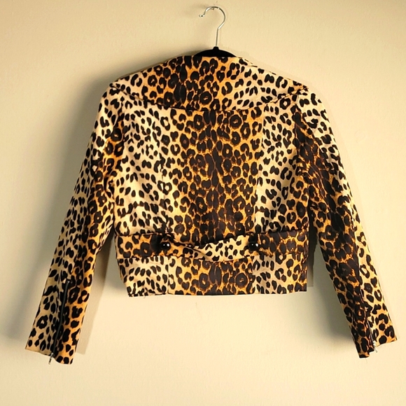 Voodoo Vixen Faux Leopard Crop Jacket Size Medium - Picture 2 of 8